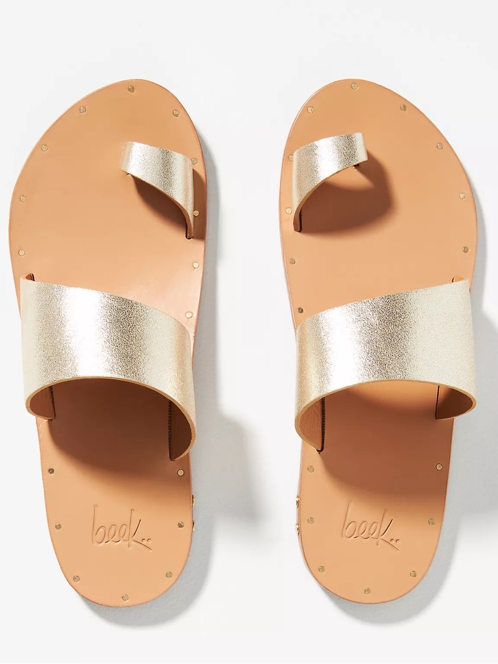beek Finch Toe-Loop Sandals Size 9